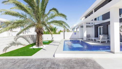 Casa Bos Dolpfin Wellness Luxury Entire Villa Pool & Jacuzzi Gran Alacant near Beach - Photo 2