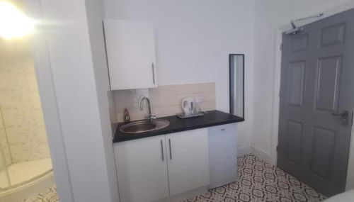 Modern Studios - Photo 1