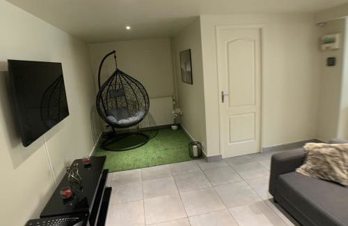 Appartement cosy proche Roissy CDG Astérix DisneyLand Paris - Foto 2