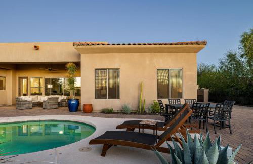 Desert Oasis with Pool Black Mountain Views - Photo 57