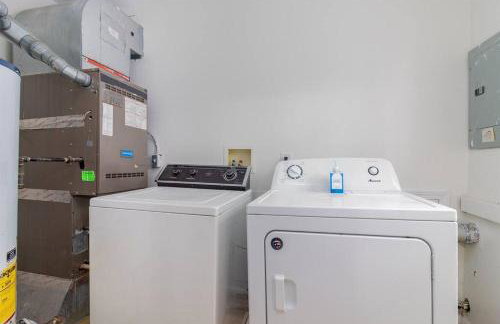 NEW!Comfy 3BR/2BA Home/Friendly City of Hazel Park - Foto 7