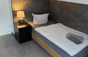 Im Tal 2 Haus - 2 WE, 5 SZ,3 Bäder, 11 Betten - Klimaanlage - Foto 43