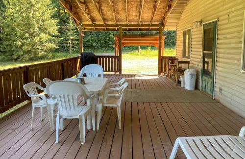 Private 2-Acre Retreat with MTN Views, Walk to River - Foto 18