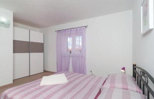 Five-Bedroom Holiday Home In Donji Humag - Photo 31