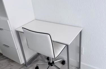 2 bed peaceful, lakeview studio NO FEES - Foto 6