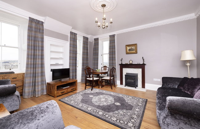 JOIVY Charming 2-Bed Flat Near Edinburgh Castle - Foto 27