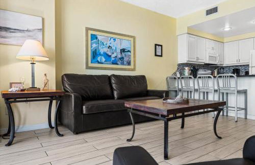 Serene Oceanfront Getaway 1BR with Private Balcony at Wyndham Oceanwalk - Foto 8