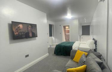 Cozy Studio Flat Romford, London - Foto 14