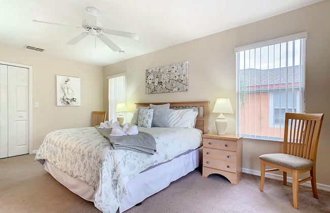 Family Getaway 4BR Townhome by Old Town - Foto 3