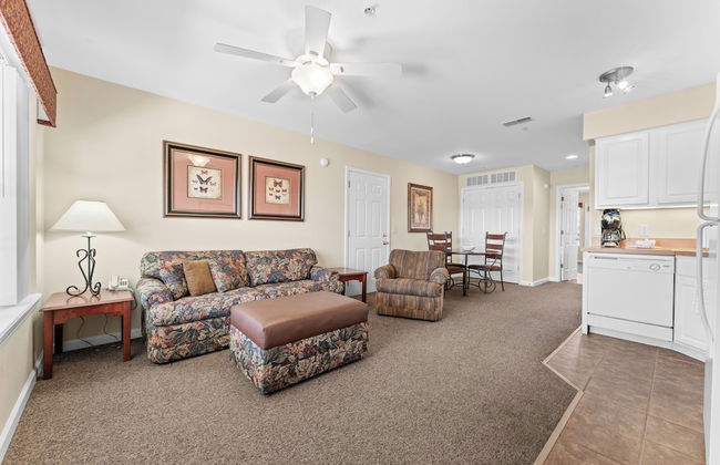 Grand Crowne Resort - Photo 75