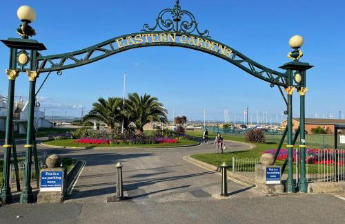 Serene in Ryde - Photo 14