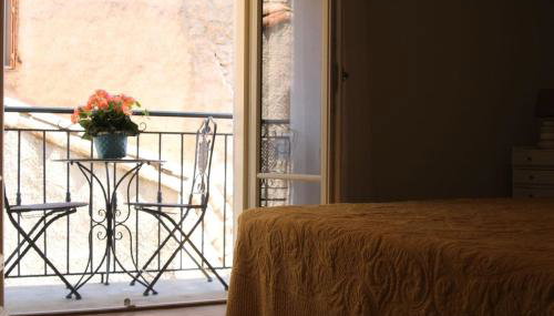 CHARMANTE MAISON - Meublé de Tourisme 2 étoiles "LOURECANTOU" - Foto 3