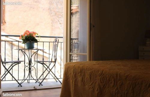 CHARMANTE MAISON - Meublé de Tourisme 2 étoiles "LOURECANTOU" - Foto 3