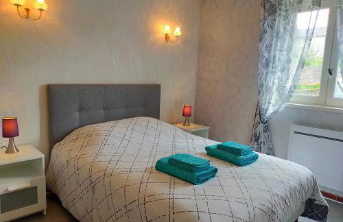 Chez Tata Malou - Maison avec jardin, cour fermée, proche toutes commodités - Foto 5