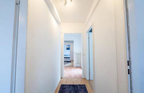 Monteurwohnung-mit-Terrasse-fuer-7-Personen-WLAN-TV-Kueche-Ahrensburg-Naehe-Hamburg-AGRP1204 - Photo 18