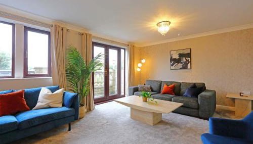 11 beds, 2 properties combined, M1, M62, Free parking - Foto 2