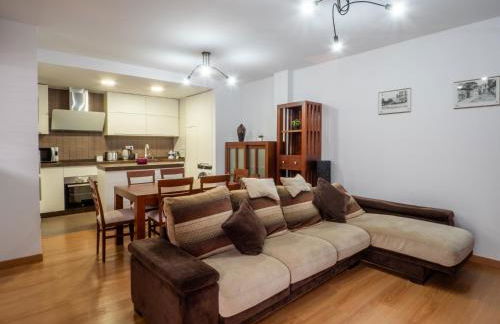 BHost - María Auxiliadora - Foto 1