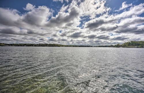 Lakefront Home with Boat Dock in Benton Harbor! - Foto 32