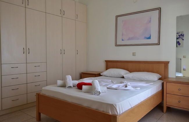 Flisvos Villa - Photo 3