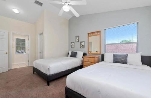 Grand Panoramic 5BR Pool Home near Disney Parks - Foto 17