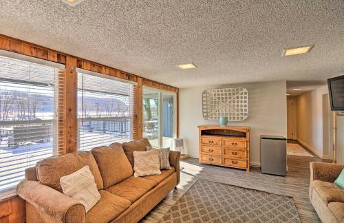 Fish House with Deck, Fire Pit and River Views - Foto 17