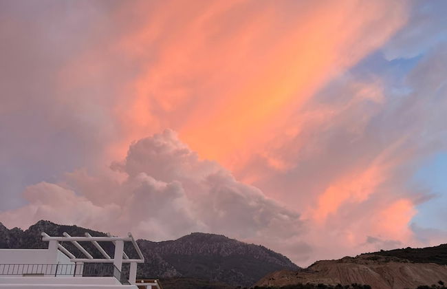 New Lovely3-bed Villa With Incredible Views - Foto 31