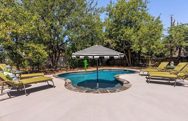 Fun 6BR Home with Private Theater & Pool - Photo 21