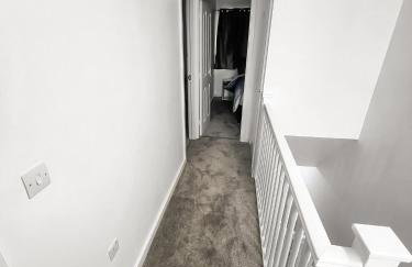 New Manchester City Getaway House with 2 FREE Parking - Foto 34