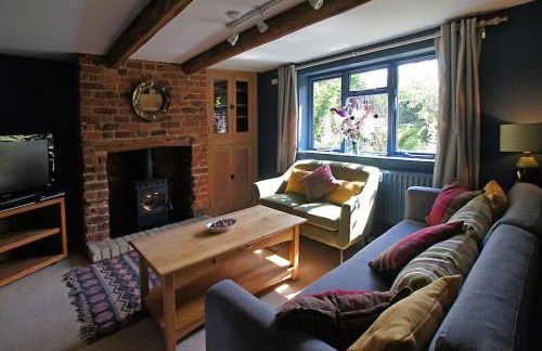 Cozy cottage overlooking fields, Upwell - Foto 15