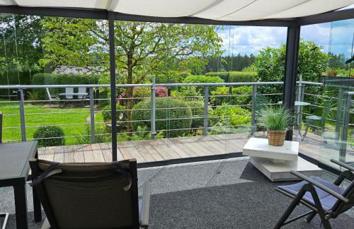Wohlfühloase in der Eifel mit Weitblick in die Natur, Seenähe, Poolnutzung, Minigolf, Tennis und vieles mehr - Photo 20