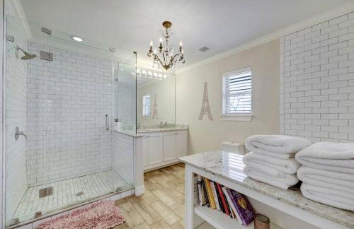 The Jasper Abode - 10 mins to Galleria - Peaceful - Foto 8