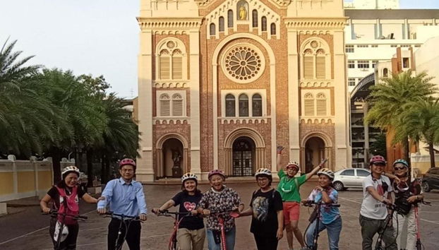 Bangkok e-Scooter and Longtail Boat Tour - Photo 4