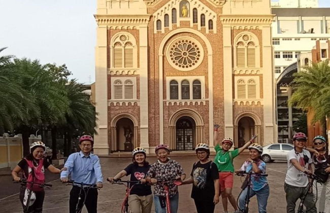 Bangkok e-Scooter and Longtail Boat Tour - Photo 4