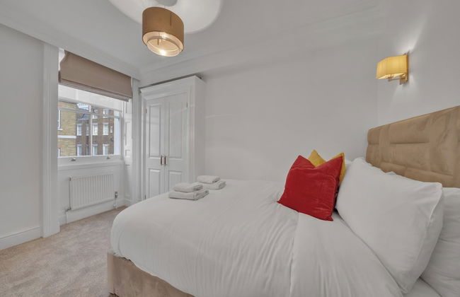 The Hertford Boutique - Photo 20