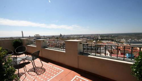 Ático en la Gran Vía con Terraza al Palacio Real - Foto 2