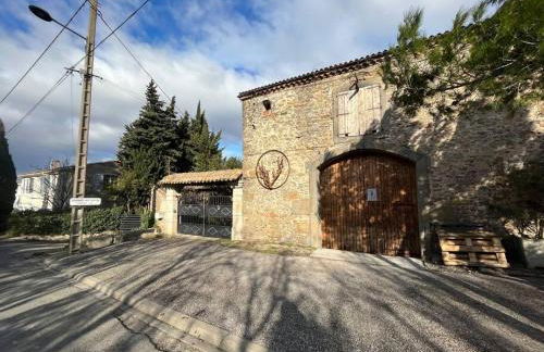 Haut de maison et piscine dans un domaine viticole - Foto 6