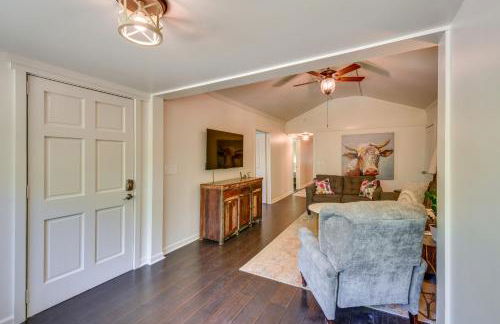 Pet-Friendly Pickens Vacation Rental with Fire Pit - Foto 4