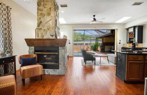 Family Friendly Pool Paradise Retreat Near Beaches - Foto 14