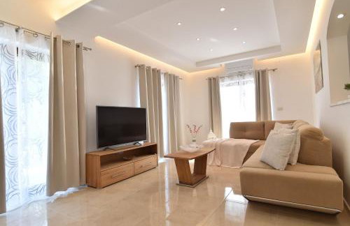 Villa Muskatel KRK -with heated covered pool - Photo 68