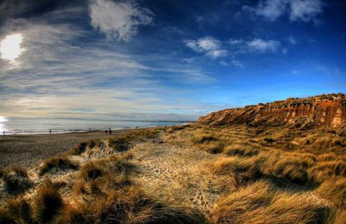 DRIFTWOOD by BOURNECOAST - An Exquisite Chalet Bungalow with a Sauna, BBQ Hut and Garden - HB6339 - Foto 75