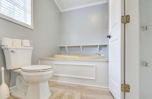 8 Mi to Jordan Lake Spacious New Hill Home - Foto 17