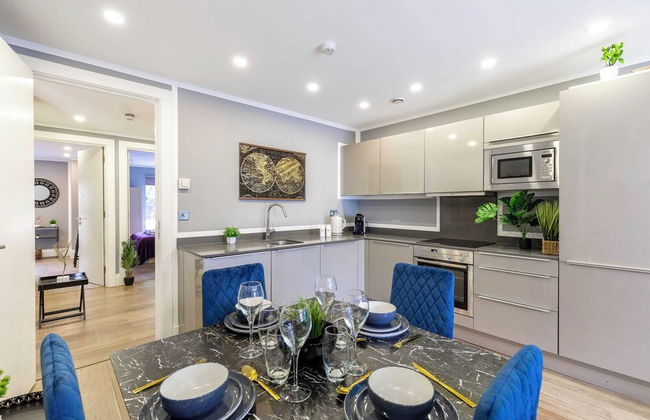 Beautiful Canal Side Notting Hill Abode With Terrace - Photo 8