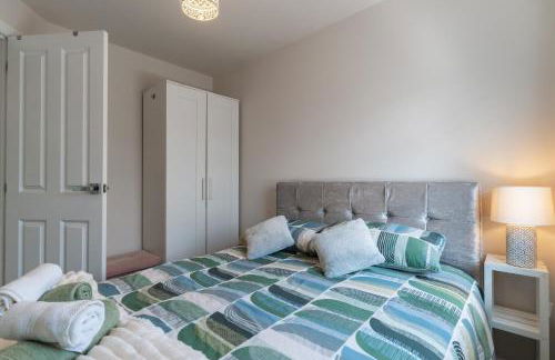 Walk to Liverpool Airport - Luxury Stay with EV Charge - Fast WiFi - Foto 39