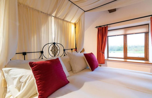 Lakeside Escape, Stone Countryside Cottage - Foto 9