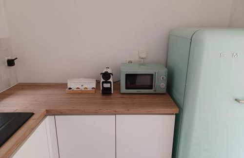 Quiet loft 7 min to Roseraie metro station - Photo 3