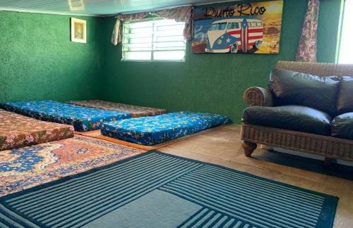 Casa para até 10 pessoas com 2 banheiros, 1 quente - Foto 16