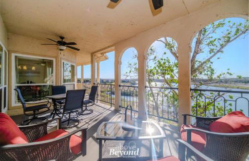 Blue Hues & Lake Views - Foto 32