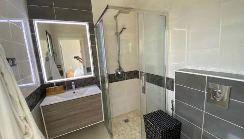 Superbe villa plain-pied avec piscine - Foto 4, towels, Shower