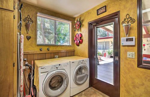 Colorful El Cajon Gem Deck, Garden and Valley Views - Foto 29