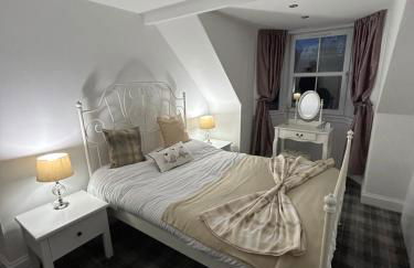 Glenburn Cottage - Photo 2